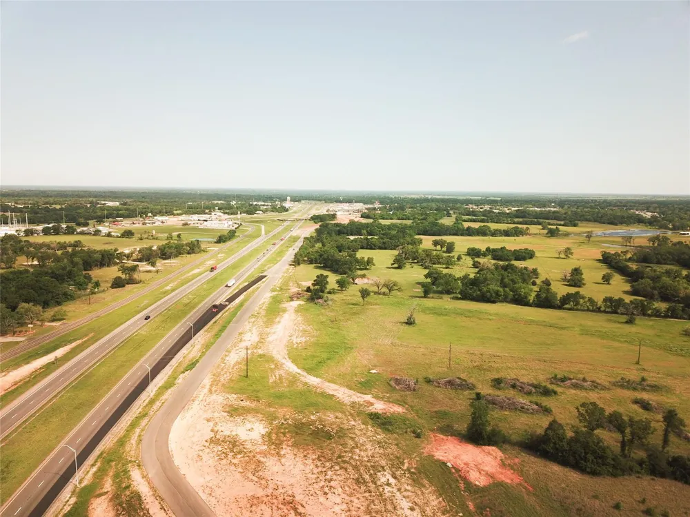 Ih 45 Fairfield, TX 75840