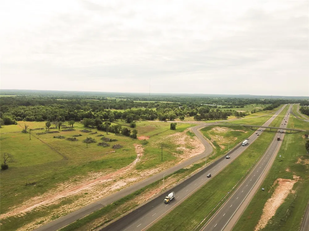 Ih 45 Fairfield, TX 75840
