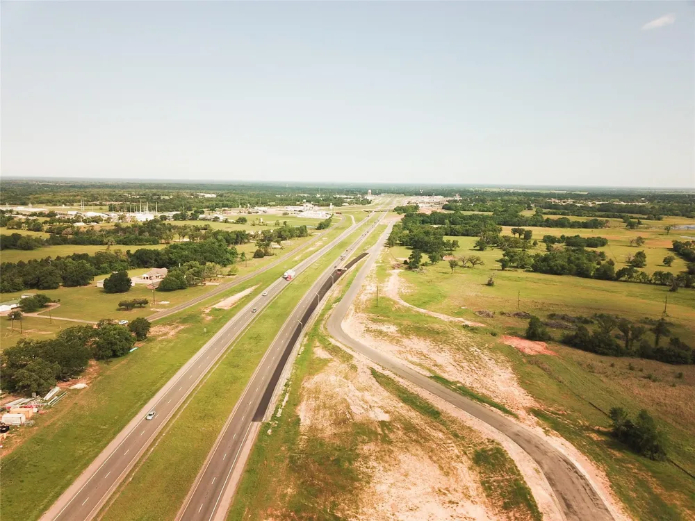 Ih 45 Fairfield, TX 75840