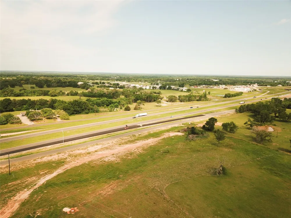 Ih 45 Fairfield, TX 75840