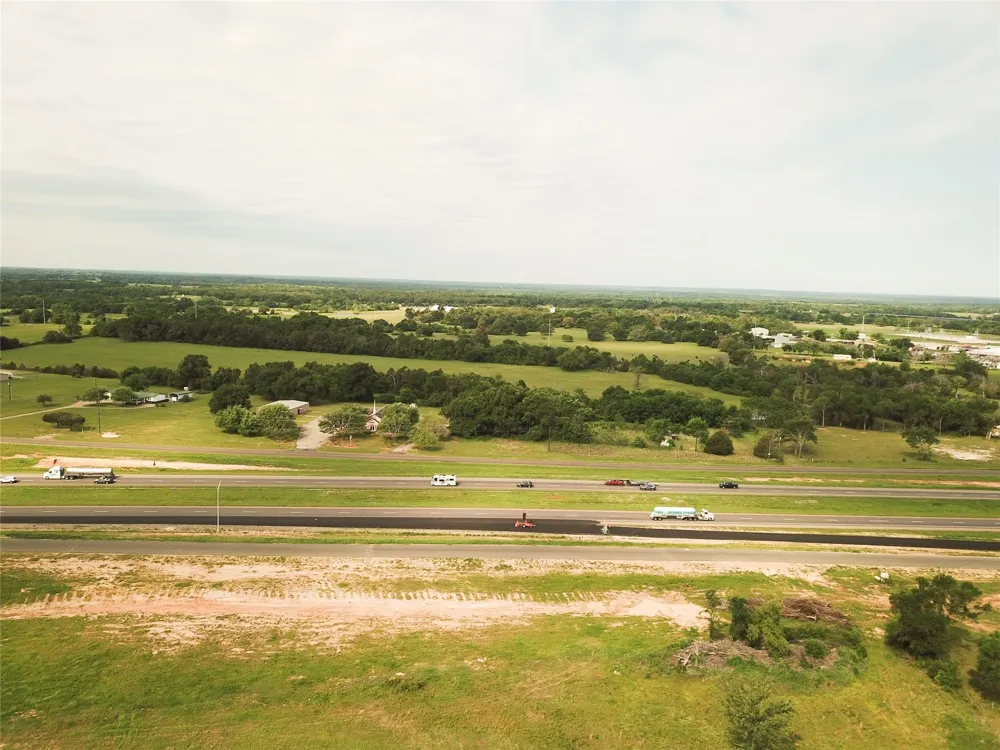 Ih 45 Fairfield, TX 75840