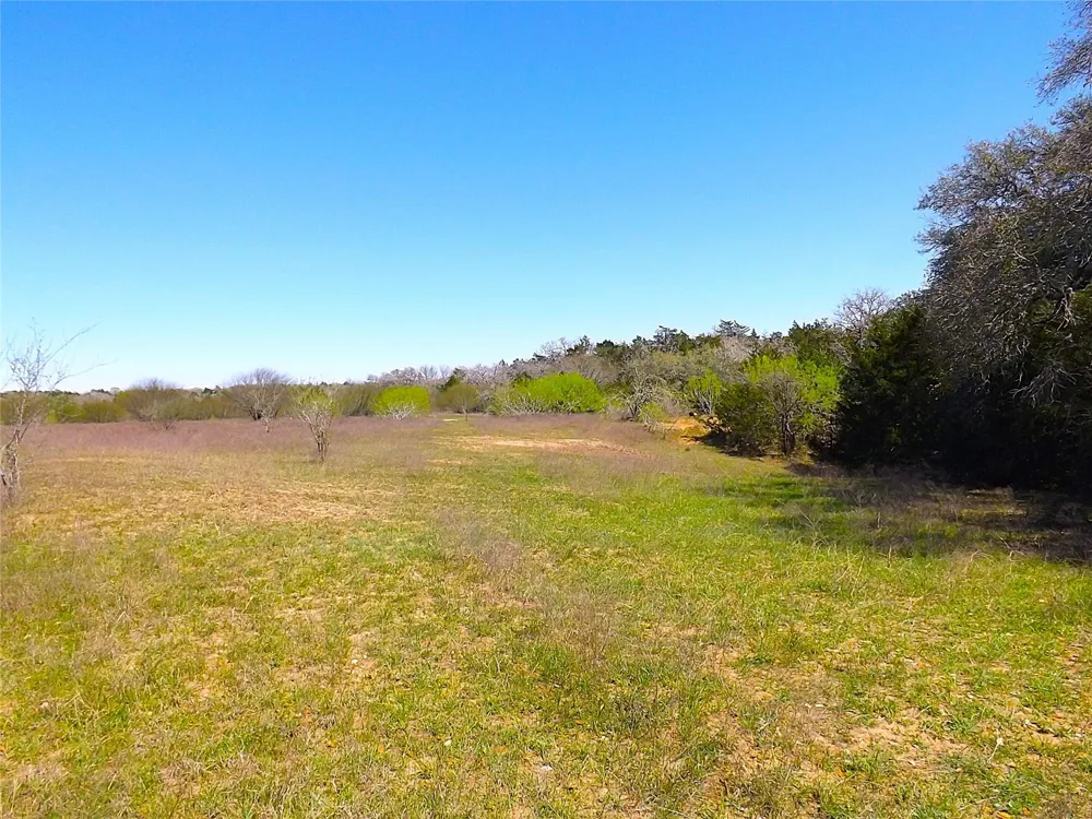 1649 County Road 209 Weimar, TX 78962
