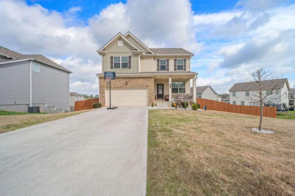 403 Mcginnis Circle Calhoun, GA 30701