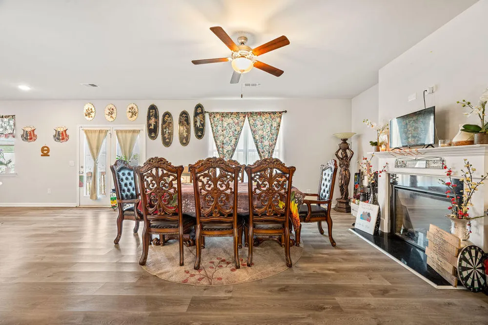 403 Mcginnis Circle Calhoun, GA 30701