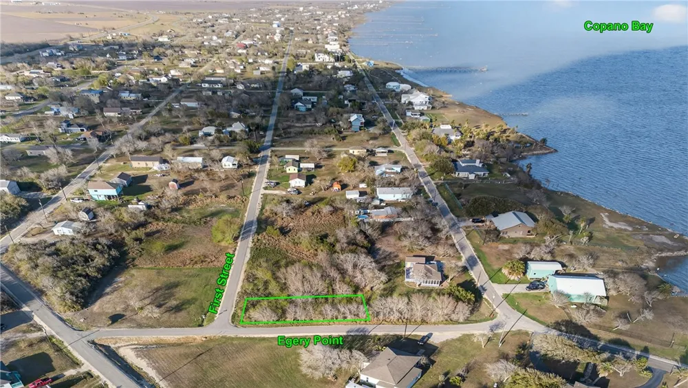 302 First Street Bayside, TX 78340