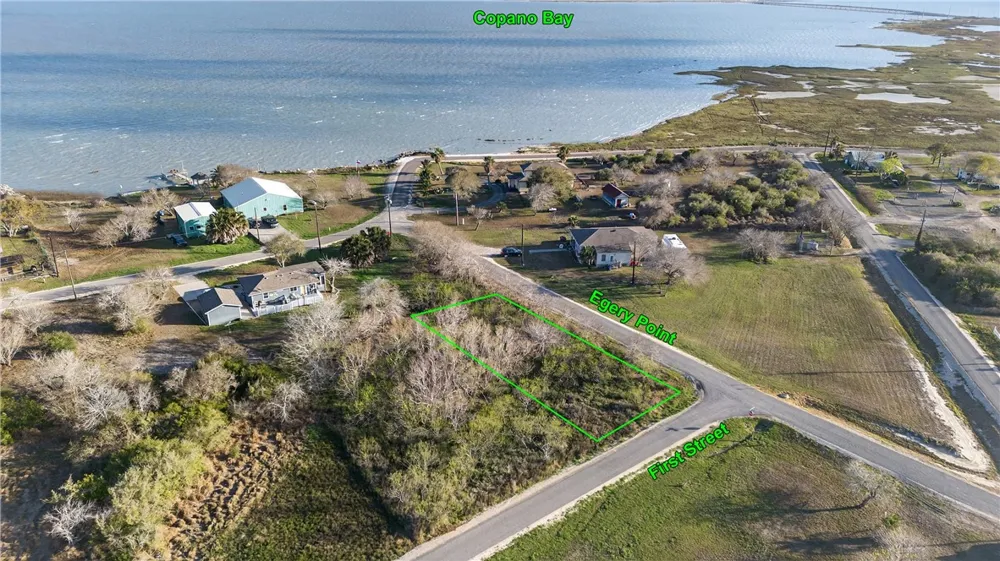 302 First Street Bayside, TX 78340