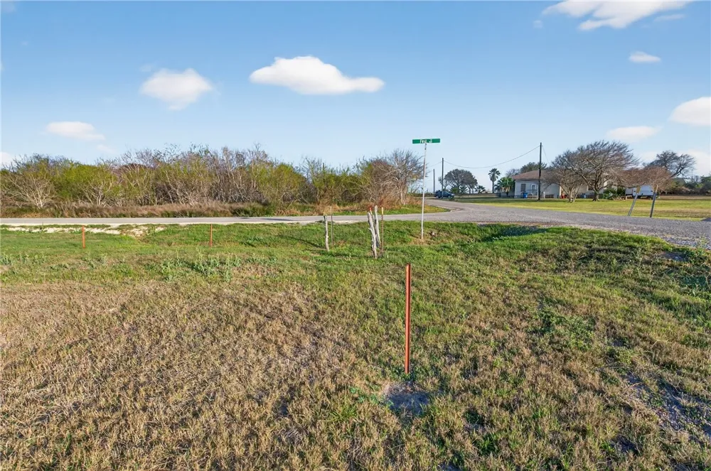 302 First Street Bayside, TX 78340