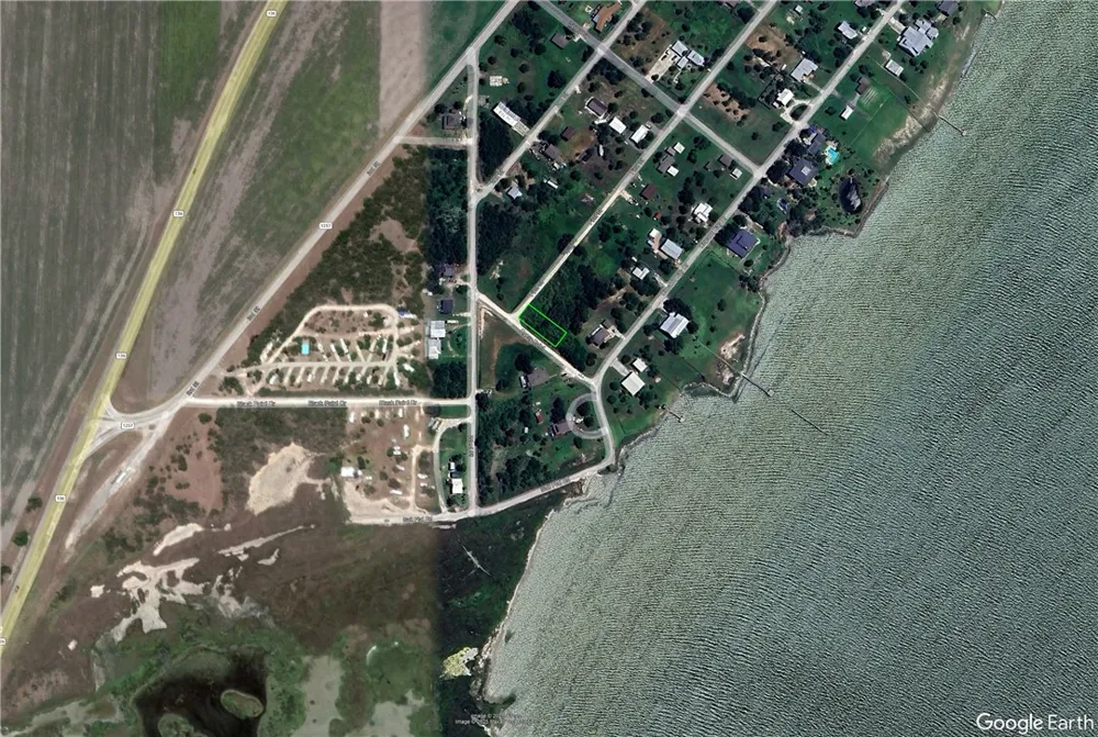 302 First Street Bayside, TX 78340