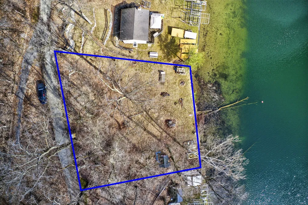 65721 North Drive Cassopolis, MI 49031