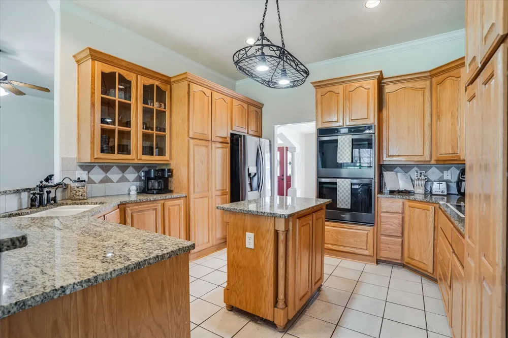 104 Firestone Place Meadowlakes, TX 78654