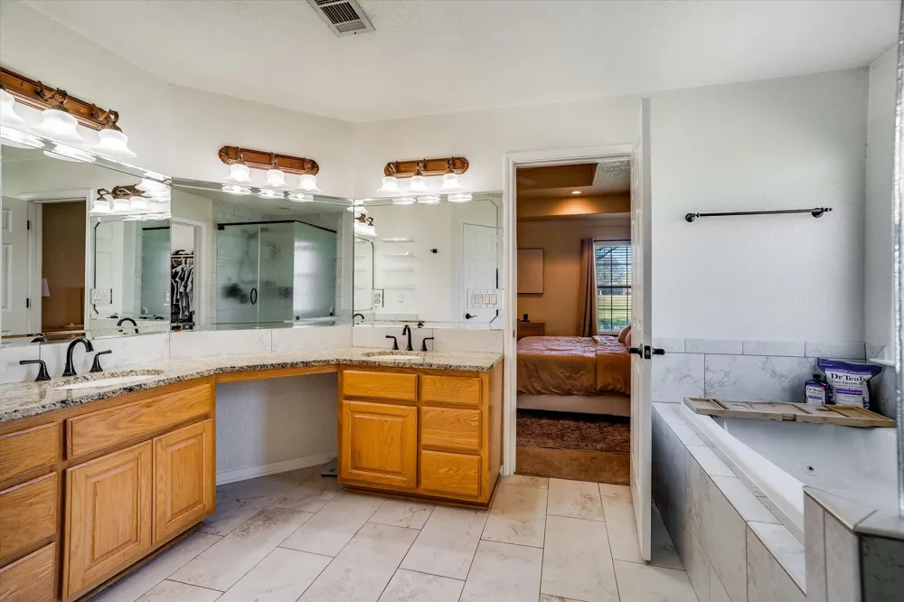 104 Firestone Place Meadowlakes, TX 78654
