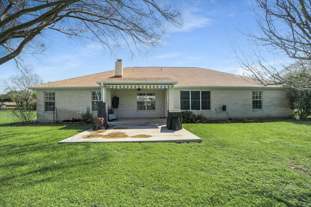 104 Firestone Place Meadowlakes, TX 78654