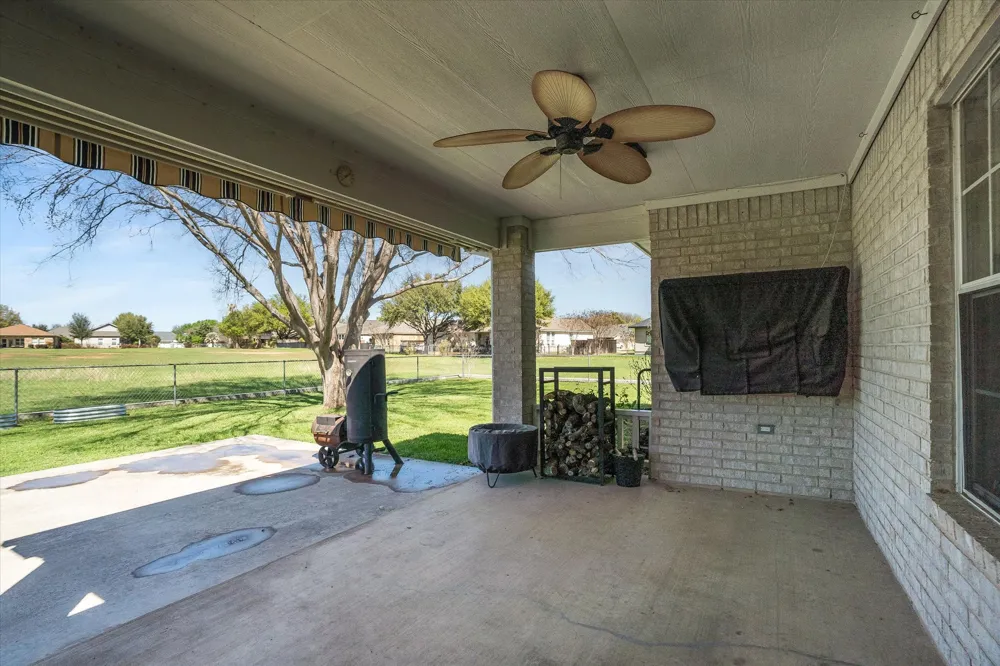 104 Firestone Place Meadowlakes, TX 78654