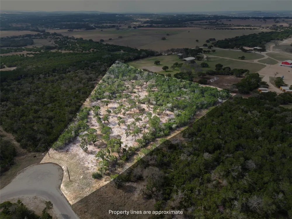 7 Burnet Oaks Burnet, TX 78611