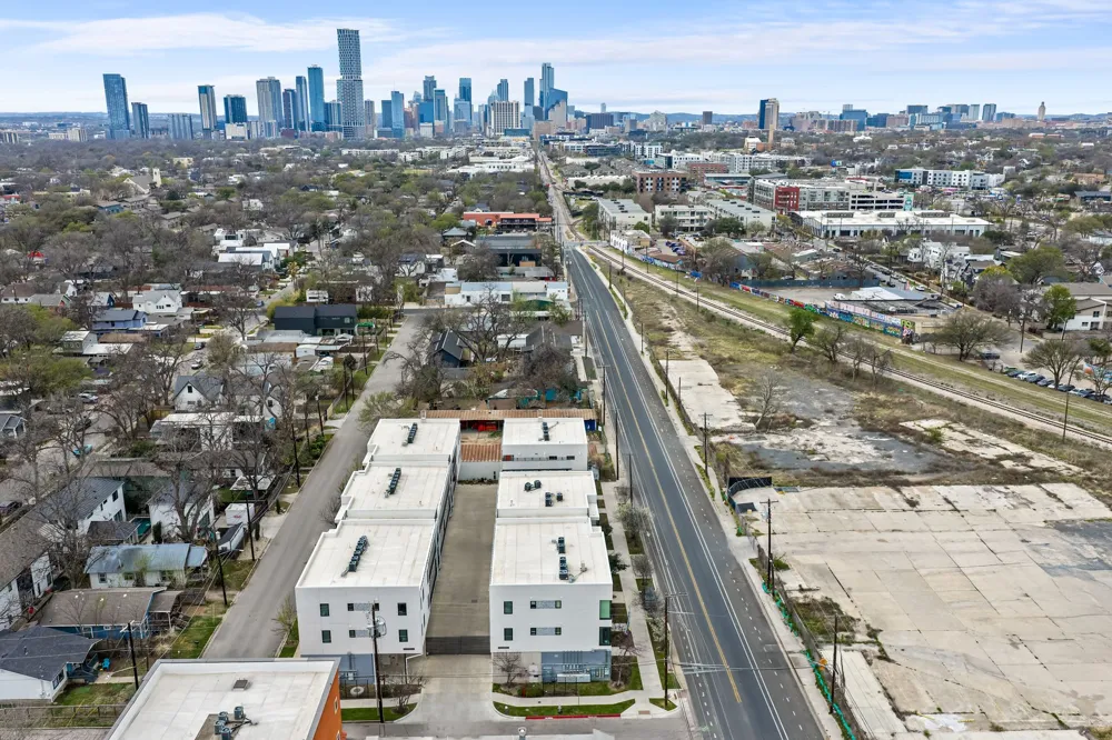 2709 E 5th Street #2203 Austin, TX 78702