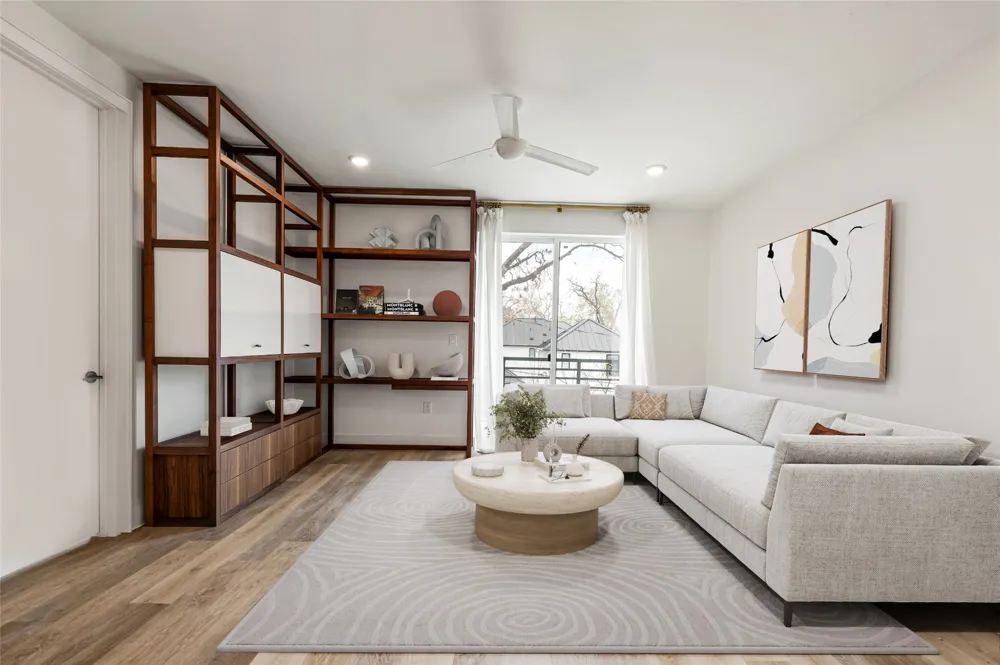 2709 E 5th Street #2203 Austin, TX 78702