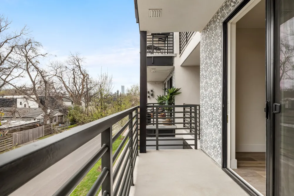 2709 E 5th Street #2203 Austin, TX 78702