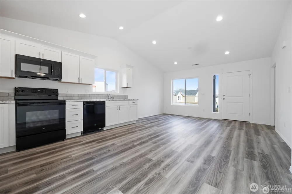 203 Tawsha Street Mattawa, WA 99349