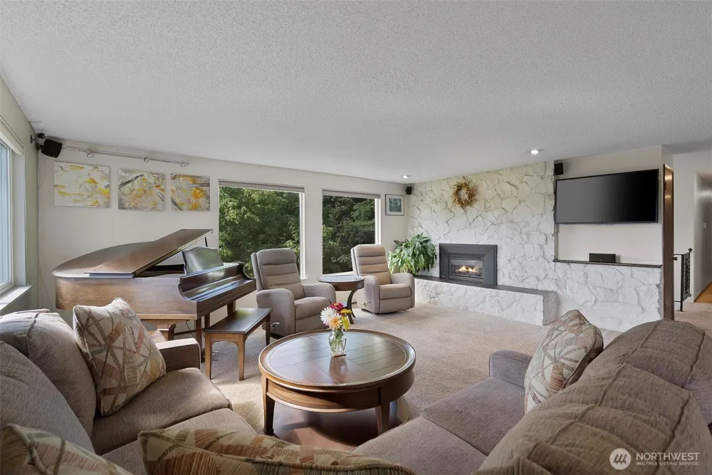 8400 Old Highway 99 SE Tumwater, WA 98501