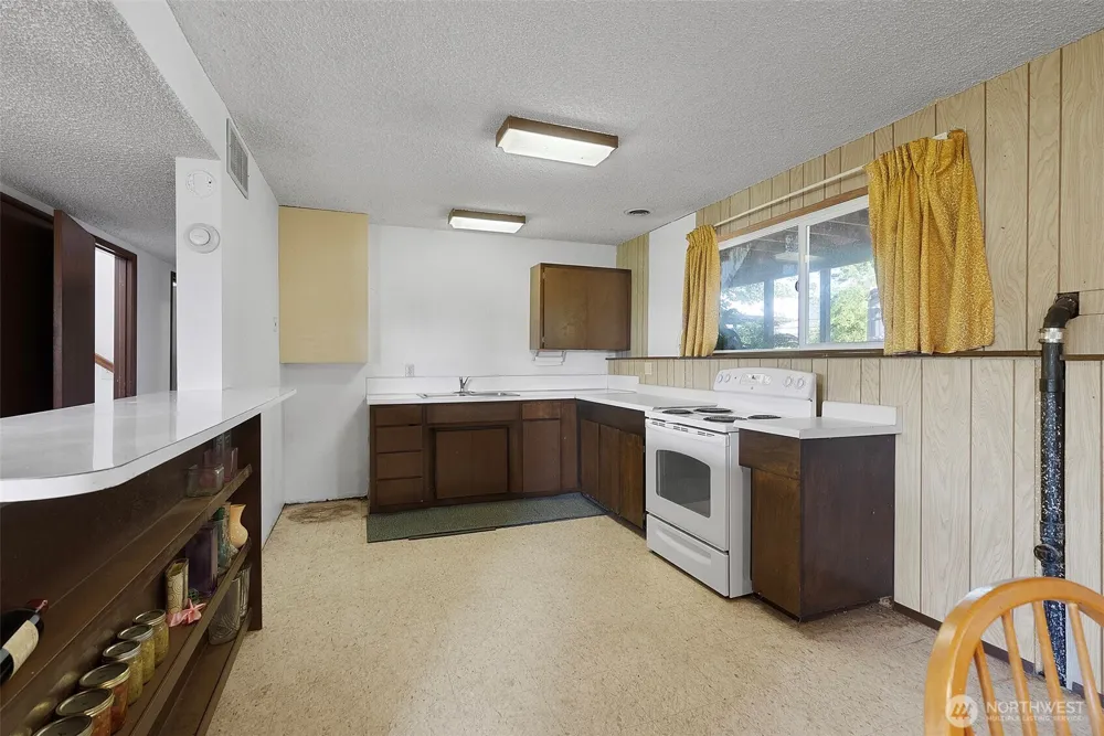8400 Old Highway 99 SE Tumwater, WA 98501