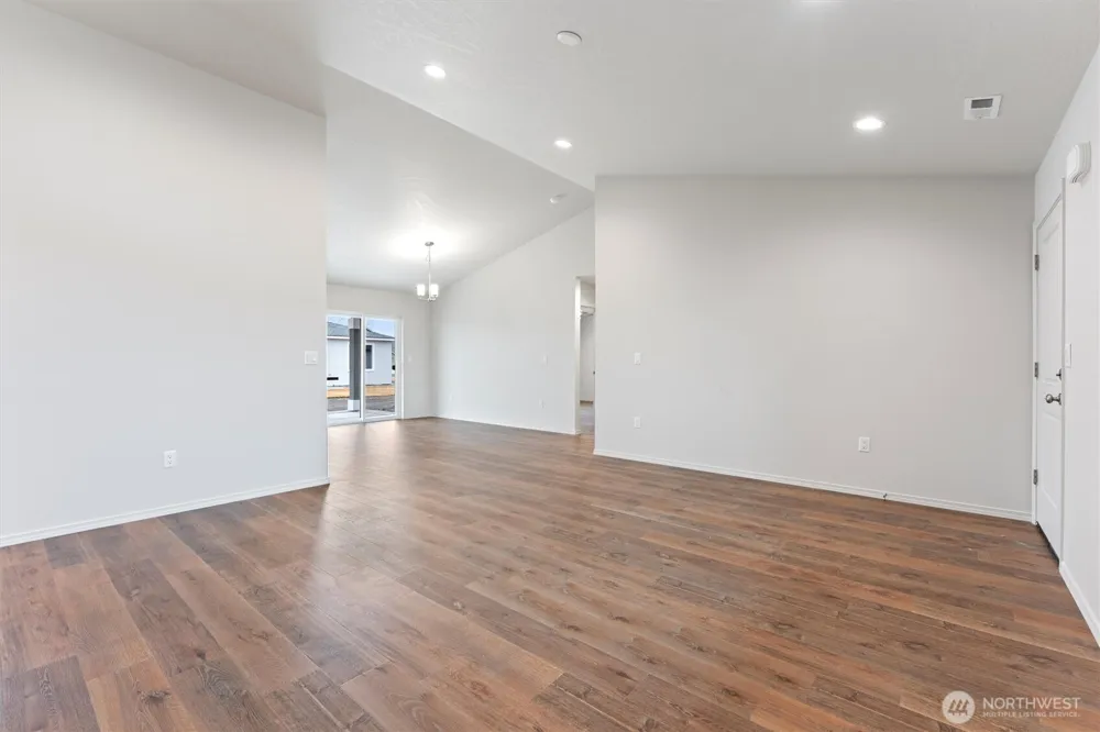 207 Tawsha Street Mattawa, WA 99349