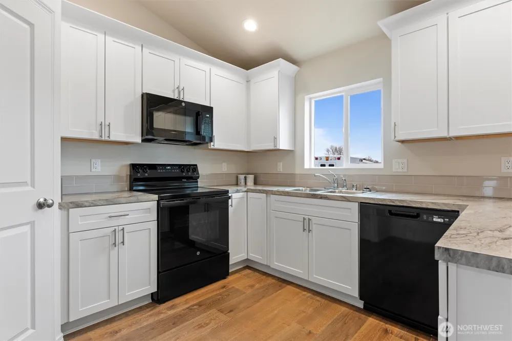 207 Tawsha Street Mattawa, WA 99349