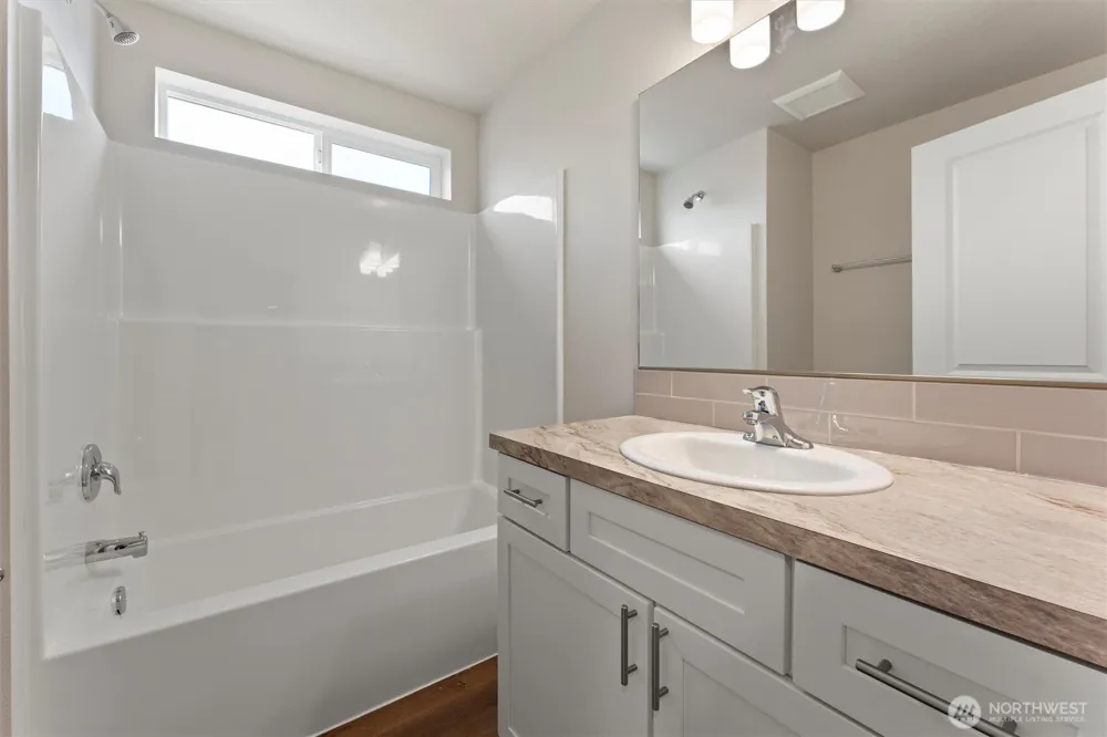 207 Tawsha Street Mattawa, WA 99349