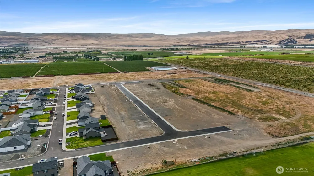 207 Tawsha Street Mattawa, WA 99349
