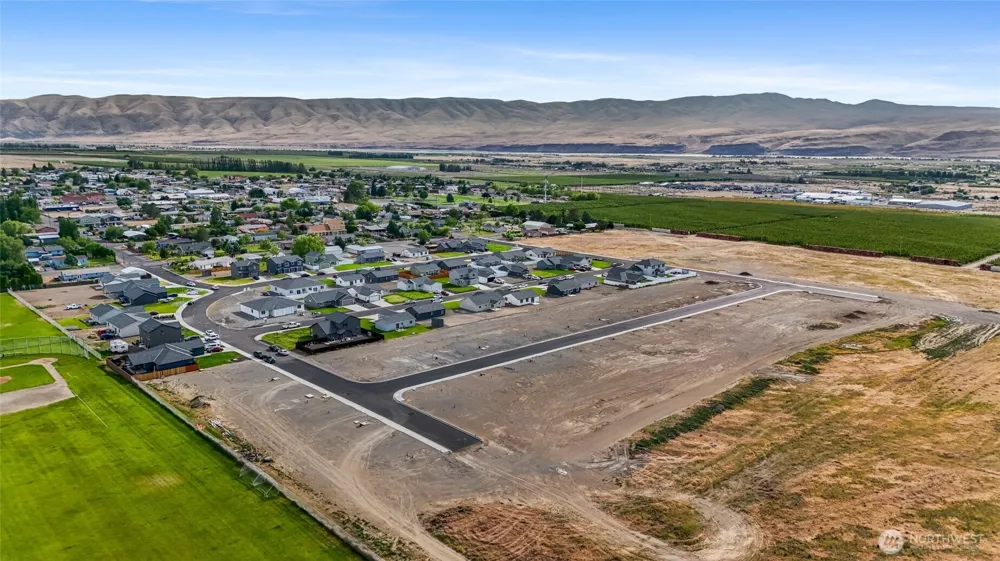207 Tawsha Street Mattawa, WA 99349