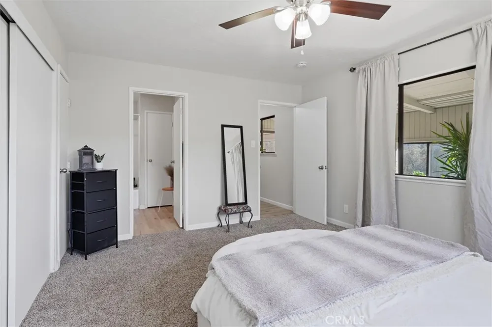 45430 Lauri Oakhurst, CA 93644