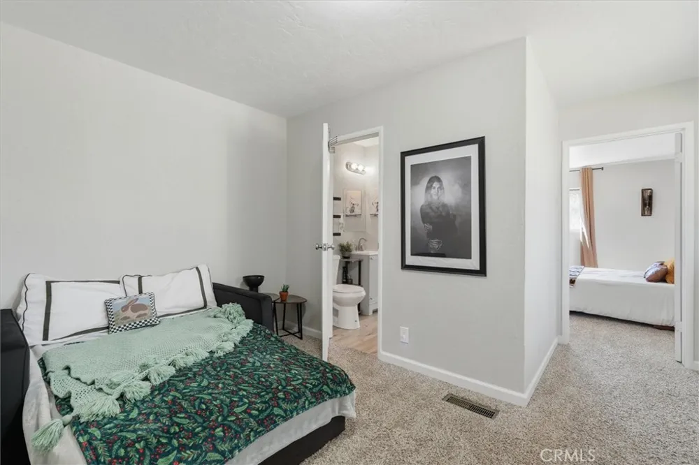 45430 Lauri Oakhurst, CA 93644