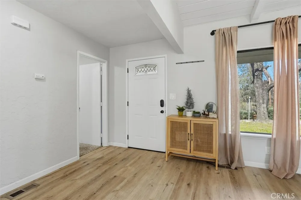 45430 Lauri Oakhurst, CA 93644