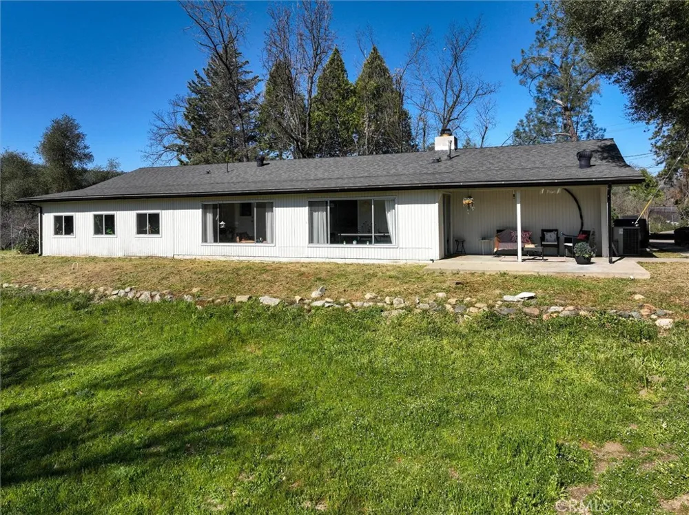 45430 Lauri Oakhurst, CA 93644