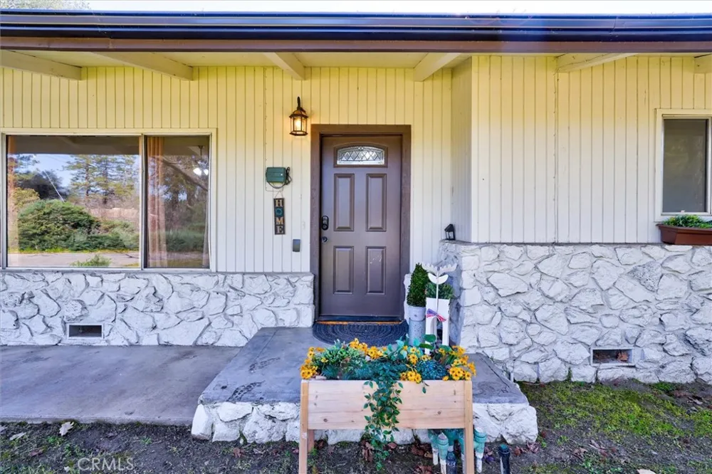 45430 Lauri Oakhurst, CA 93644