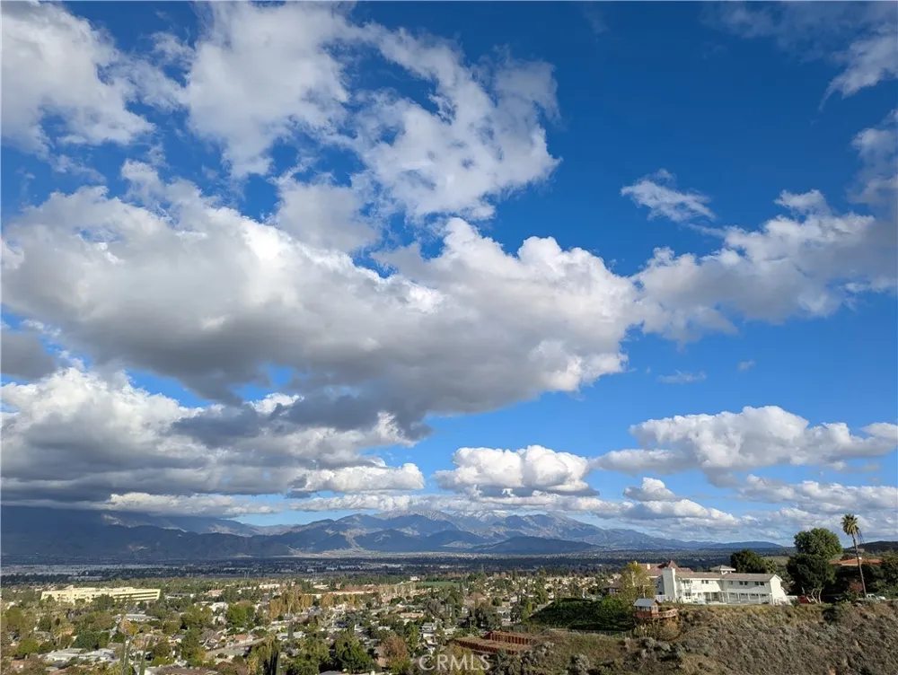11640 Richardson Loma Linda, CA 92354