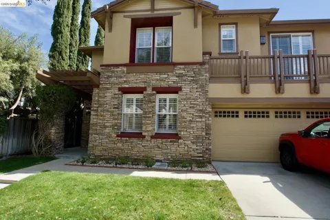 1692 Via Campo Verde