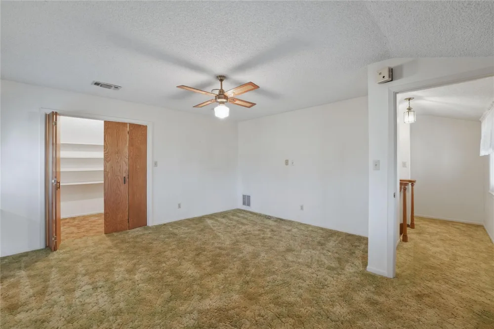 414 Giese Lane La Grange, TX 78945