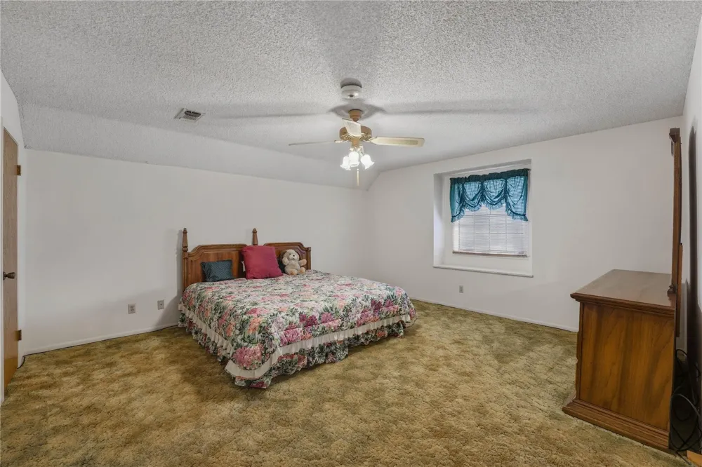 414 Giese Lane La Grange, TX 78945