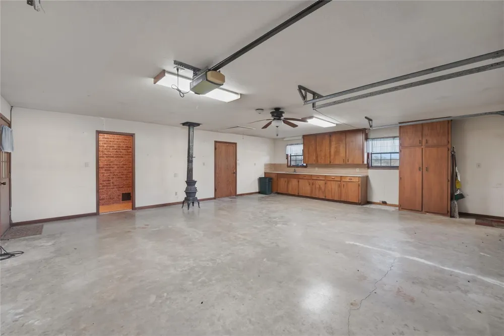 414 Giese Lane La Grange, TX 78945