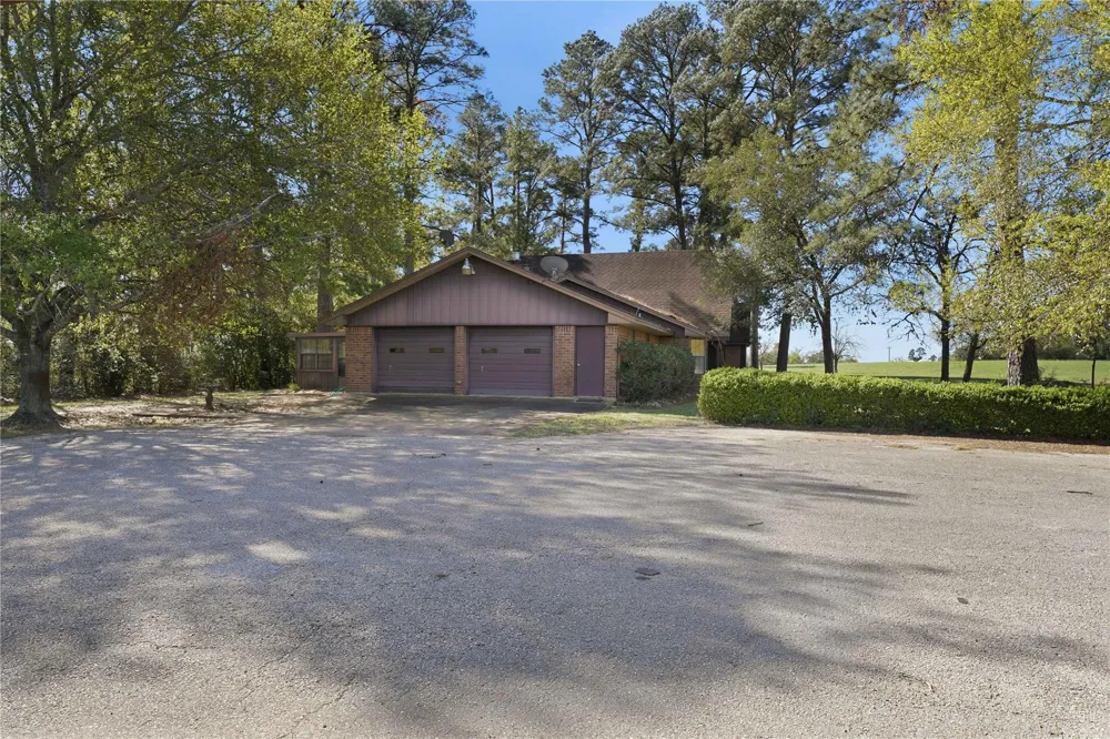 414 Giese Lane La Grange, TX 78945