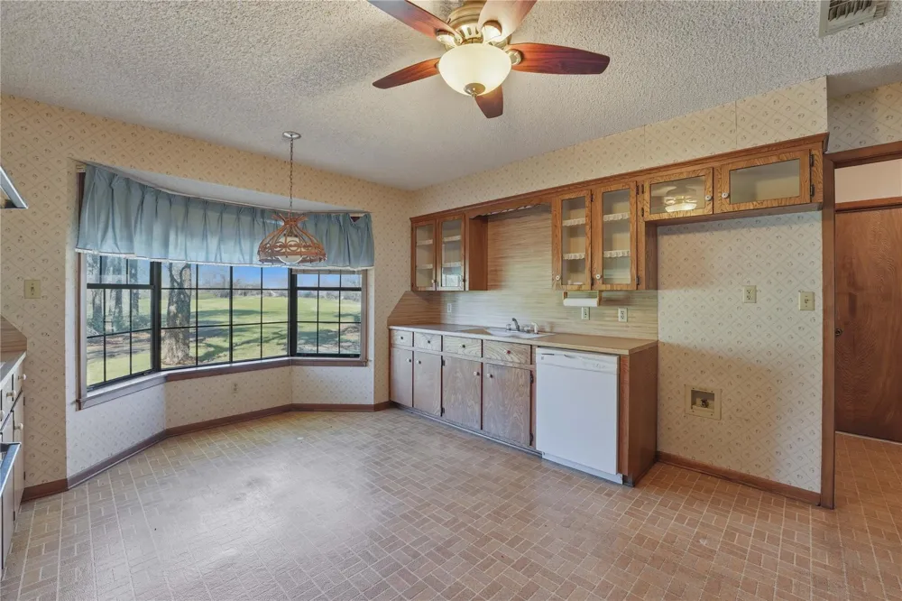 414 Giese Lane La Grange, TX 78945