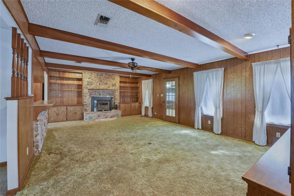 414 Giese Lane La Grange, TX 78945