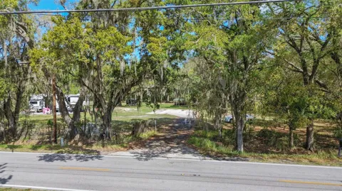 2015 W SOCRUM LOOP ROAD