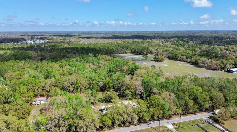 2015 W SOCRUM LOOP ROAD Lakeland, FL 33810