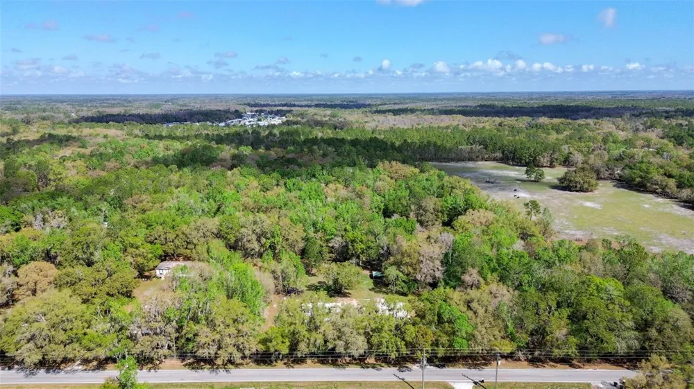 2015 W SOCRUM LOOP ROAD Lakeland, FL 33810