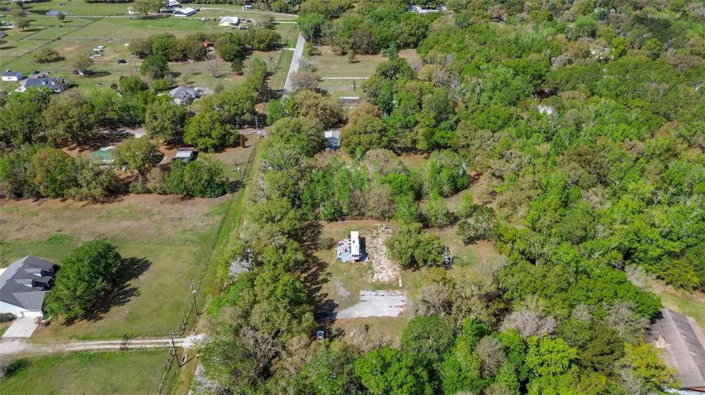 2015 W SOCRUM LOOP ROAD Lakeland, FL 33810