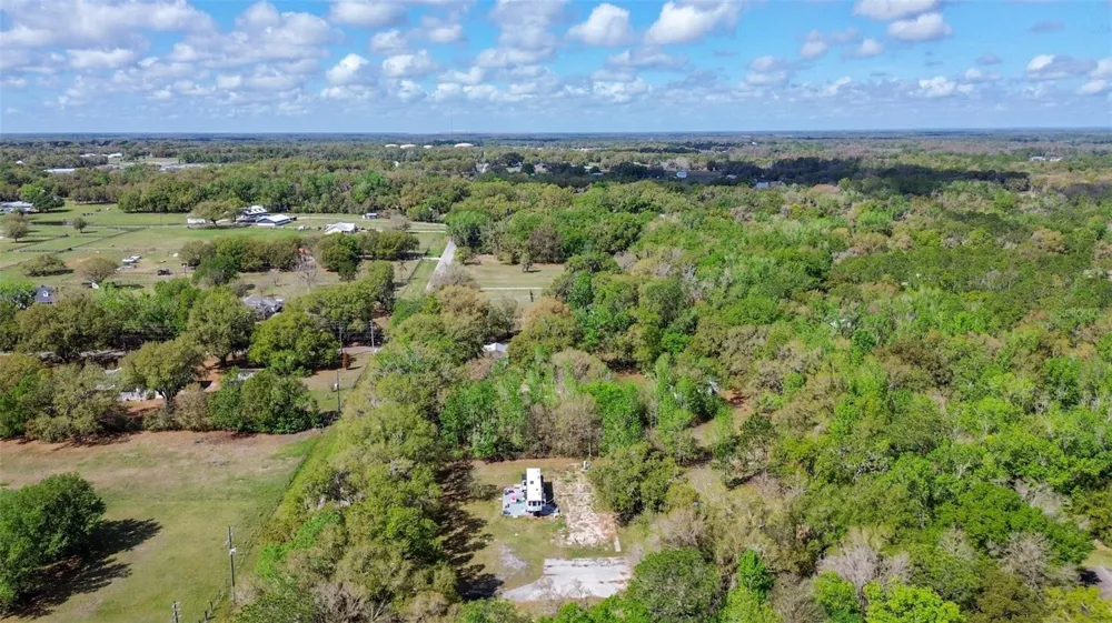 2015 W SOCRUM LOOP ROAD Lakeland, FL 33810