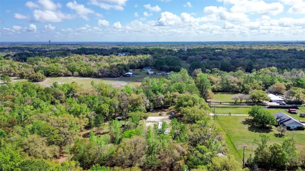 2015 W SOCRUM LOOP ROAD Lakeland, FL 33810