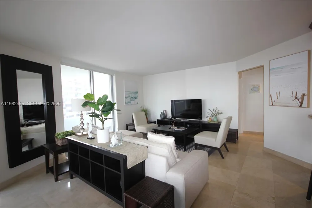 5161 COLLINS AV #1004 Miami Beach, FL 33140