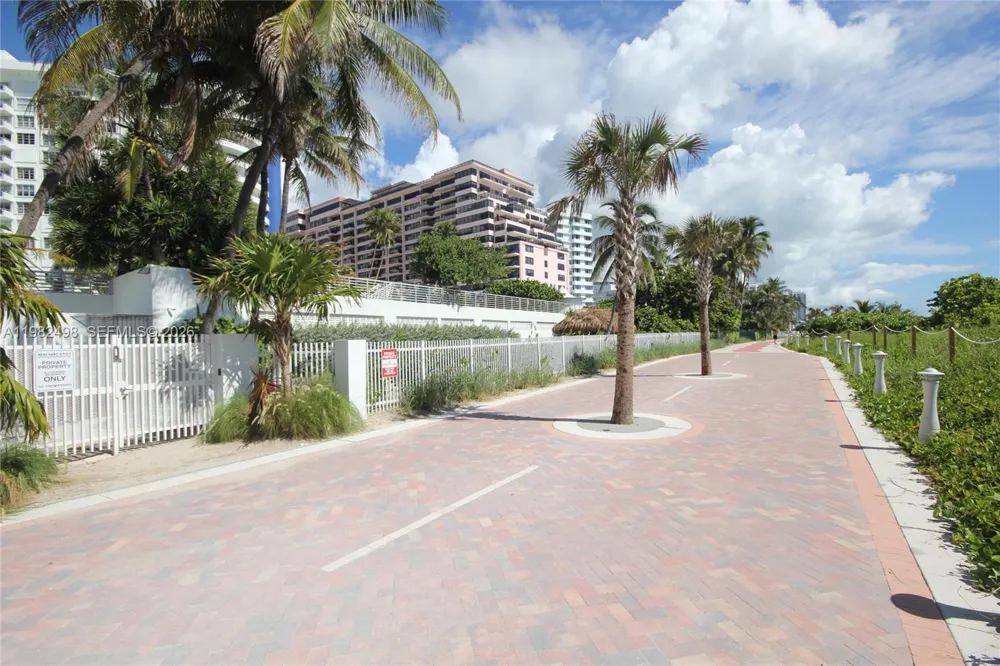 5161 COLLINS AV #1004 Miami Beach, FL 33140